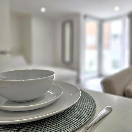 City Waterside, Old Street, Angel, Entire Private Apartment 런던 외부 사진