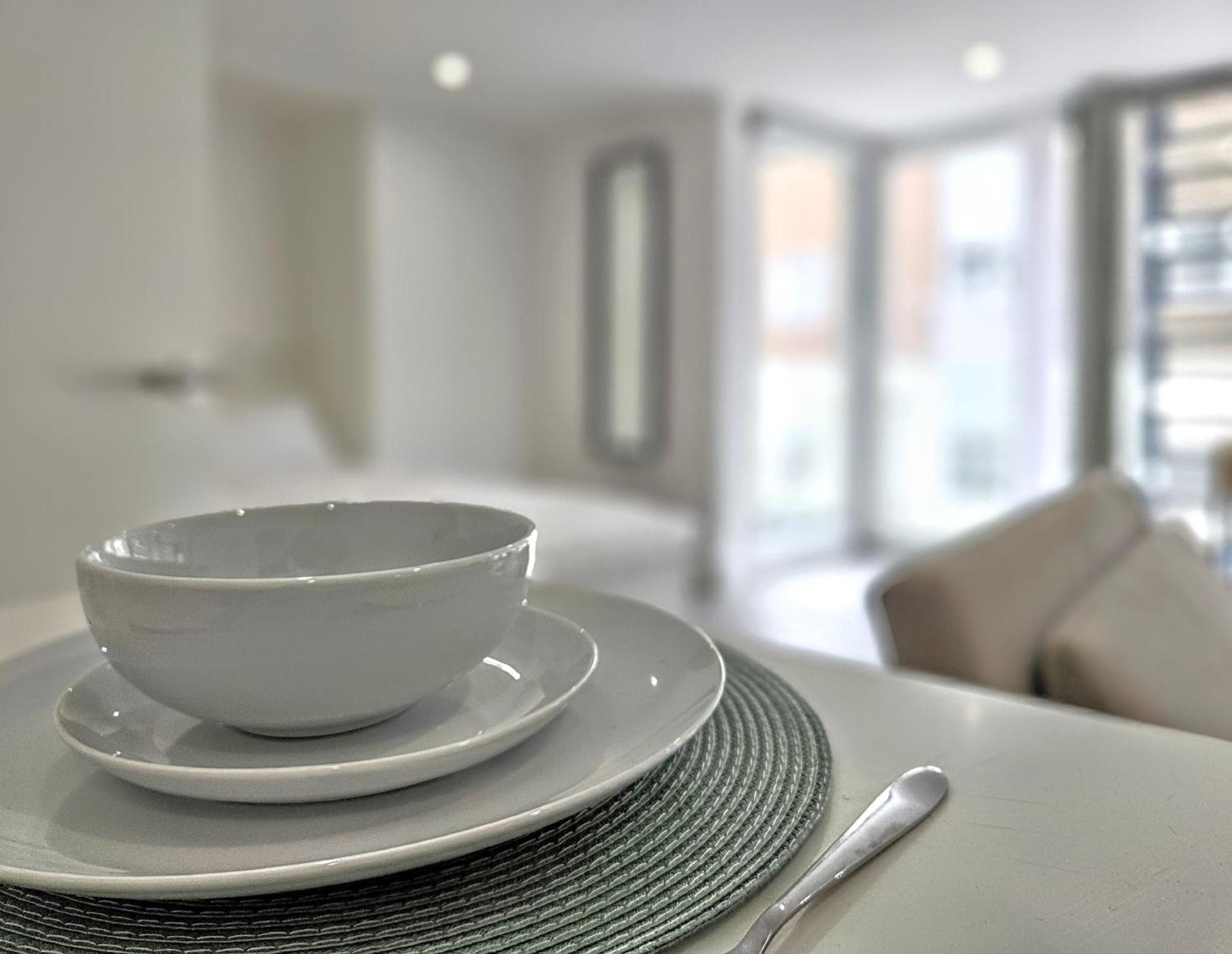 City Waterside, Old Street, Angel, Entire Private Apartment 런던 외부 사진