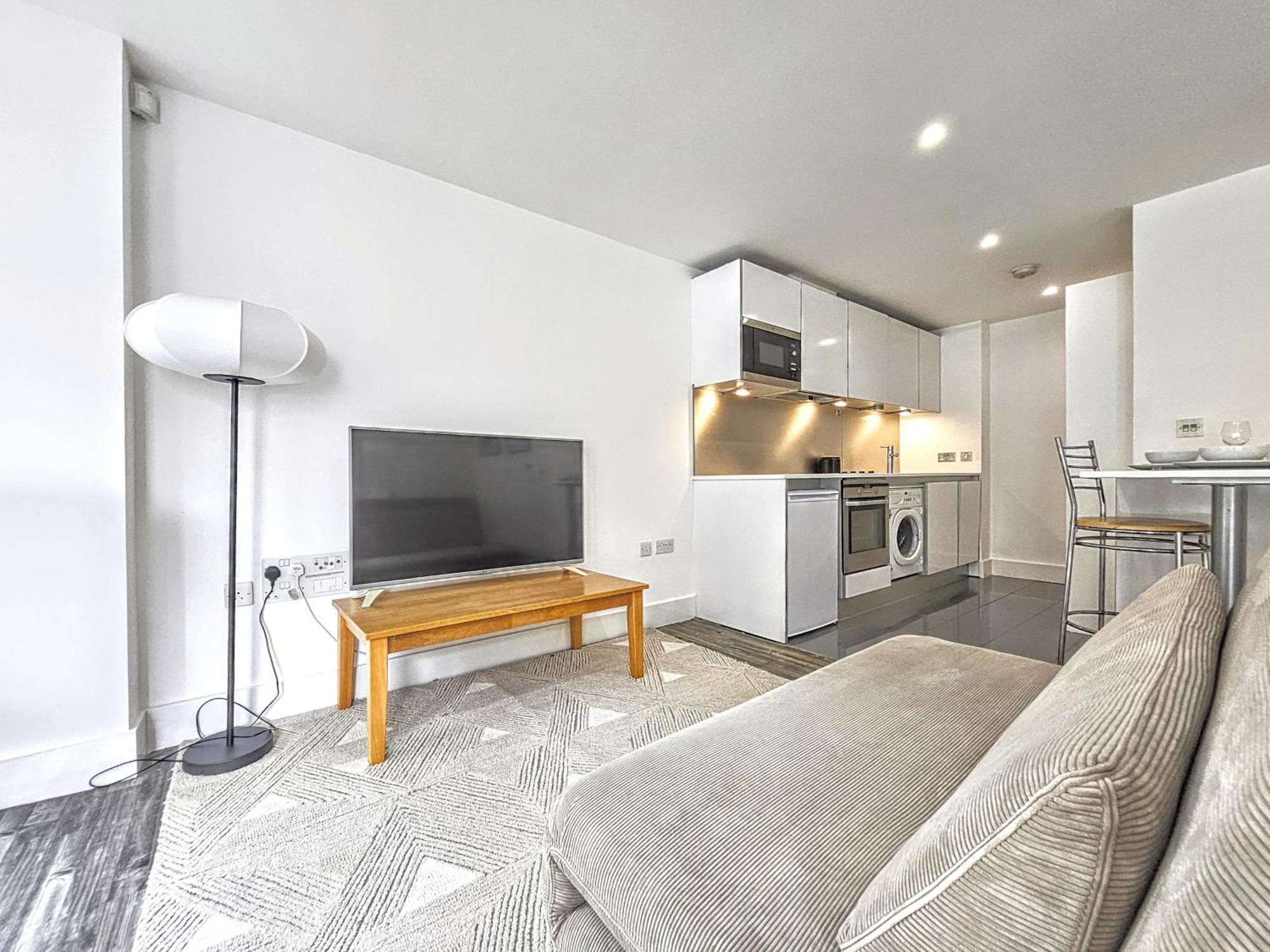 City Waterside, Old Street, Angel, Entire Private Apartment 런던 외부 사진