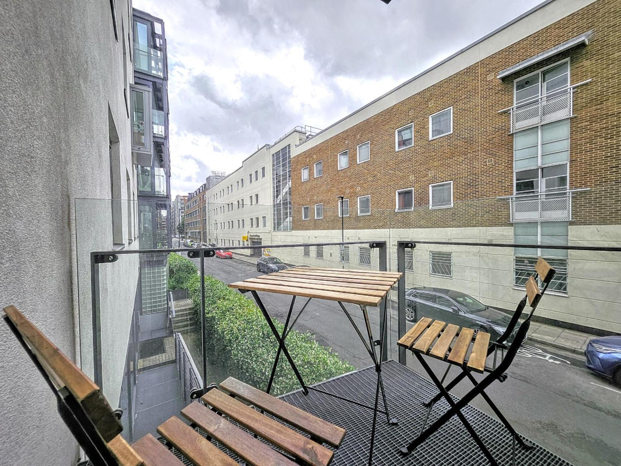 City Waterside, Old Street, Angel, Entire Private Apartment 런던 외부 사진
